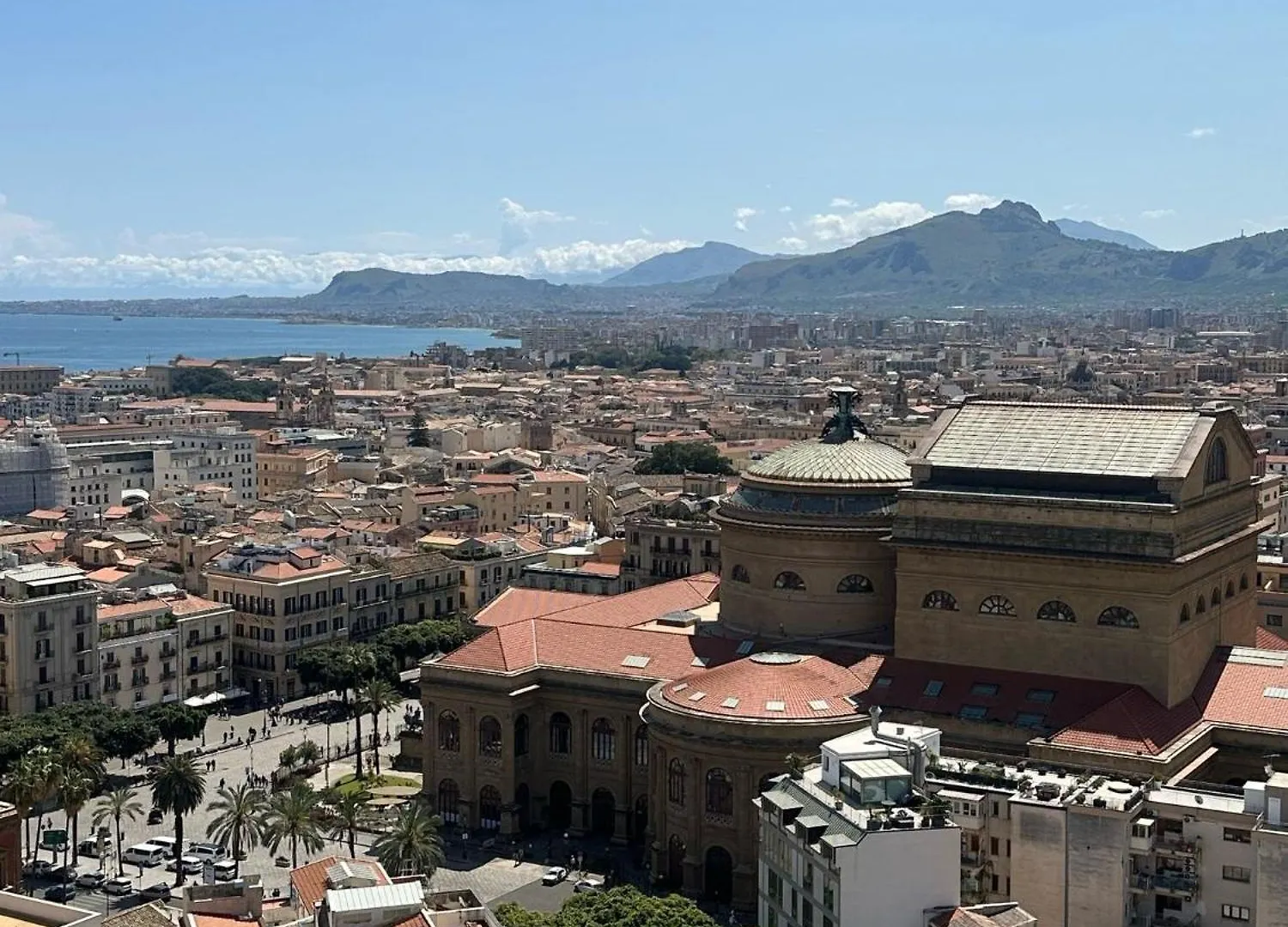 Clar Suite -Grattacielo Palermo 0*,  Itália